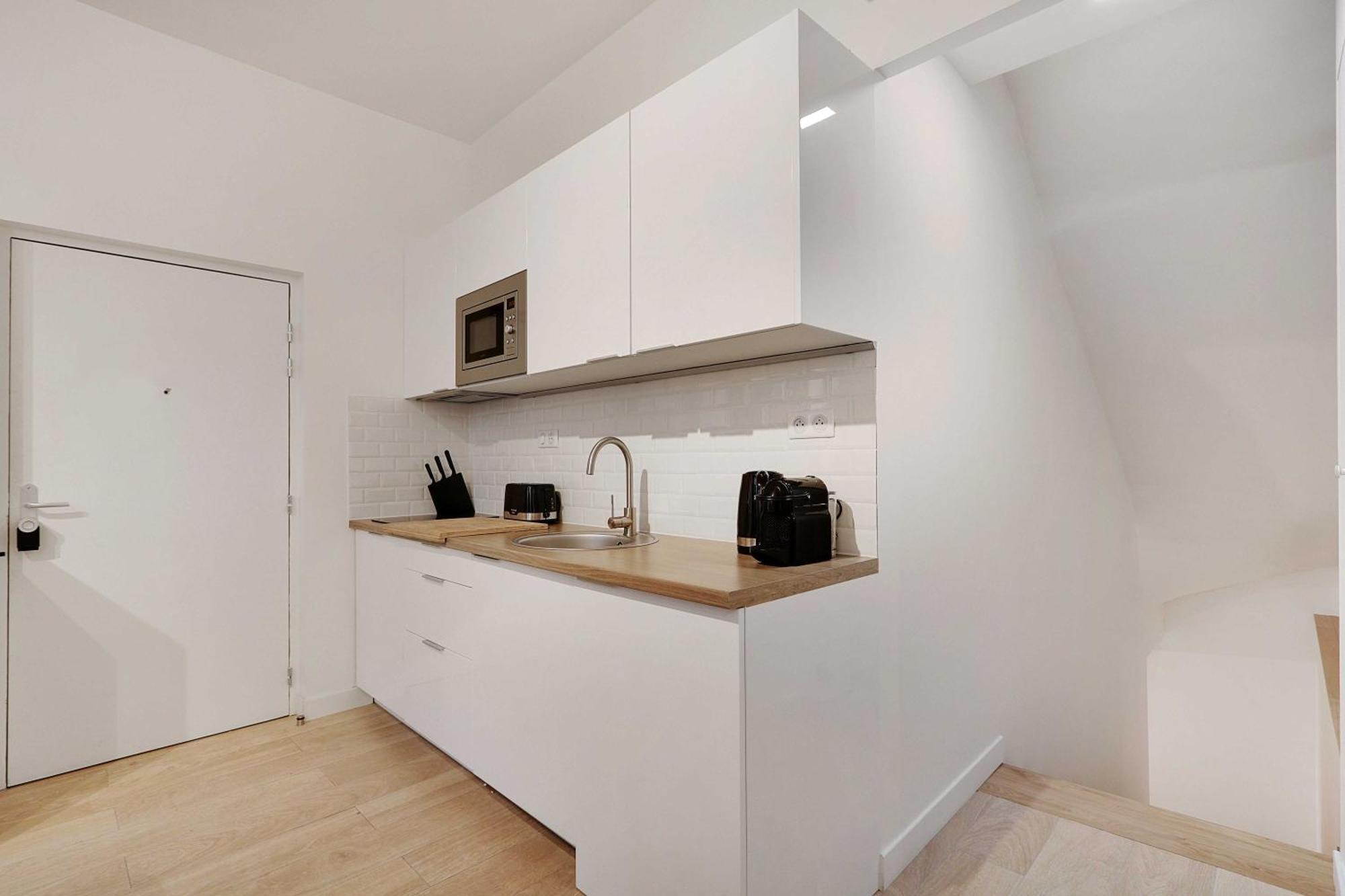 Intimate Apartment With Air Conditioner & Jacuzzi 2Br 6P Montmartre Paris Exterior photo